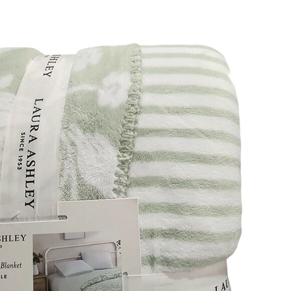 Laura‎ Ashley King Plush Blanket Reversible Floral Stripe Sage Ivory Shabby Chic - Picture 6 of 16